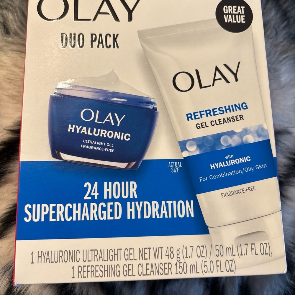 OLAY Hyaluronic Ultralight Gel Set - Blue and White